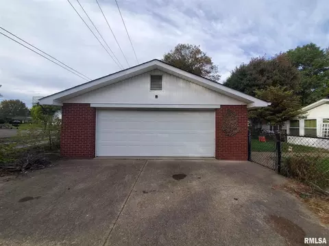301 N 20th St, Herrin, IL 62948 photo 4