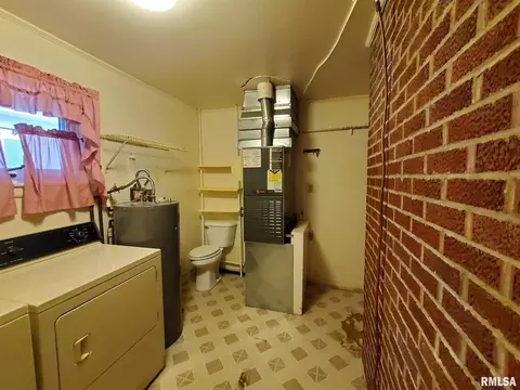301 N 20th St, Herrin, IL 62948 photo 23