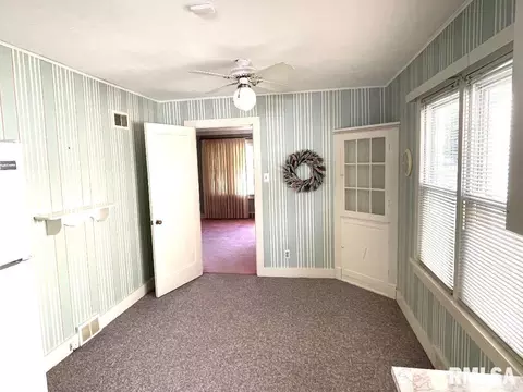 141 S Pullen Blvd, Centralia, IL 62801 photo 5