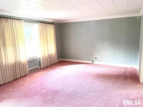 141 S Pullen Blvd, Centralia, IL 62801 photo 2