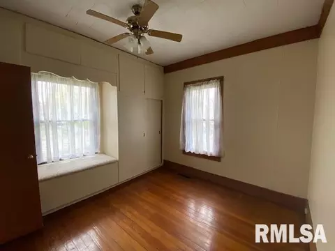 1403 N State St, Marion, IL 62959 photo 11