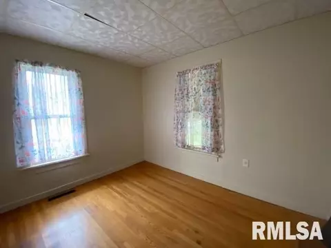 1403 N State St, Marion, IL 62959 photo 7
