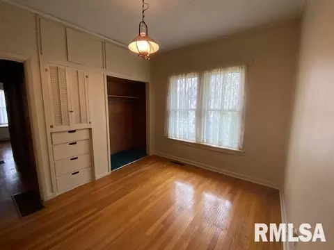 1403 N State St, Marion, IL 62959 photo 8