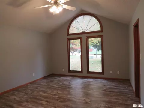 5 Clear Lake Dr, Centralia, IL 62801 photo 17