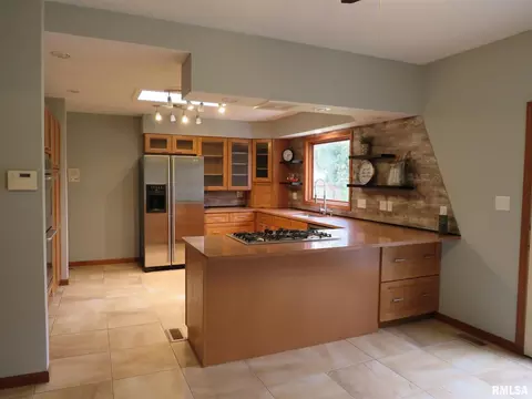 5 Clear Lake Dr, Centralia, IL 62801 photo 14