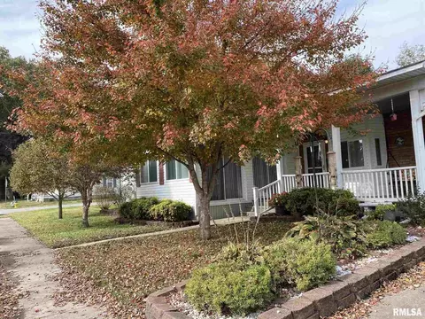2212 Wise St, Eldorado, IL 62930 photo 2