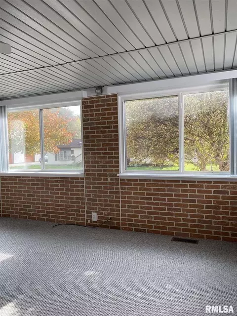 2212 Wise St, Eldorado, IL 62930 photo 13