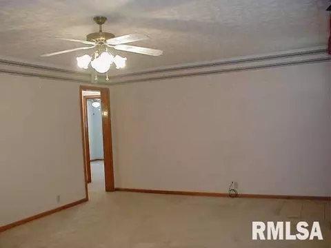 1607 N State St, Marion, IL 62959 photo 9