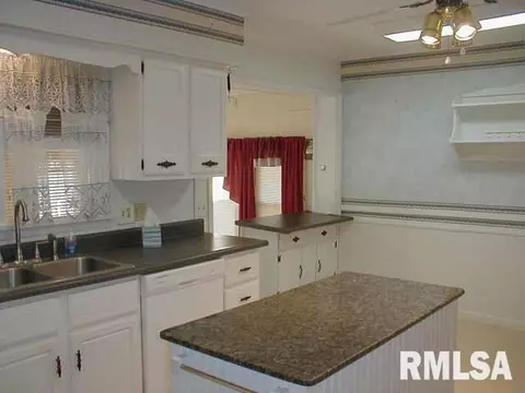 1607 N State St, Marion, IL 62959 photo 13
