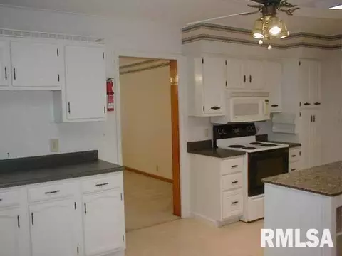 1607 N State St, Marion, IL 62959 photo 15