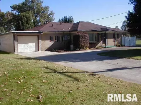1607 N State St, Marion, IL 62959 photo 2