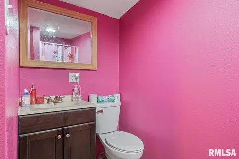 531 E 6th St, Mount Carmel, IL 62863 photo 35