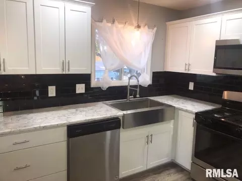 7 E Crownview St, Mount Vernon, IL 62864 photo 17