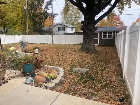7 E Crownview St, Mount Vernon, IL 62864 photo 3