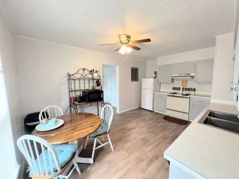 311 N Maple St, Christopher, IL 62822 photo 7
