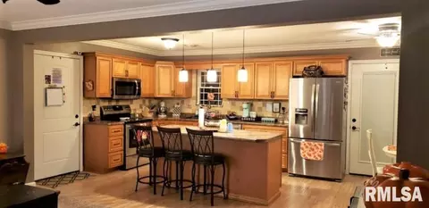 607 W Main St, Ewing, IL 62836 photo 23