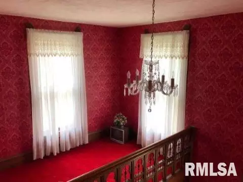 114 S Maple St, Centralia, IL 62801 photo 4