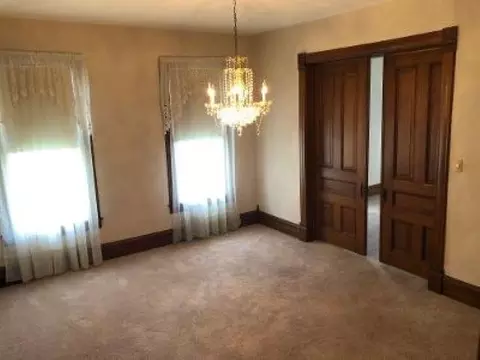 114 S Maple St, Centralia, IL 62801 photo 5