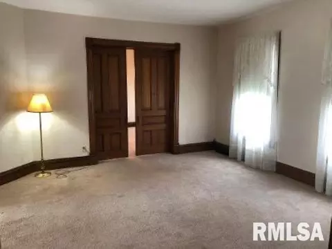114 S Maple St, Centralia, IL 62801 photo 7