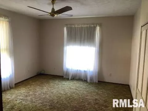 114 S Maple St, Centralia, IL 62801 photo 15
