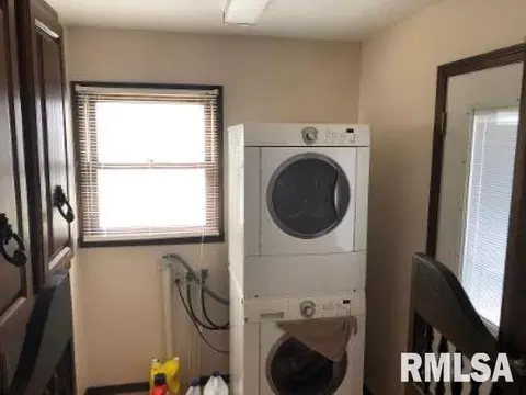 114 S Maple St, Centralia, IL 62801 photo 11