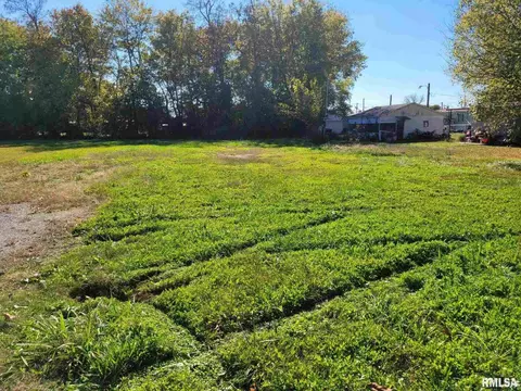 1102 E 7th St, Metropolis, IL 62960 photo 4