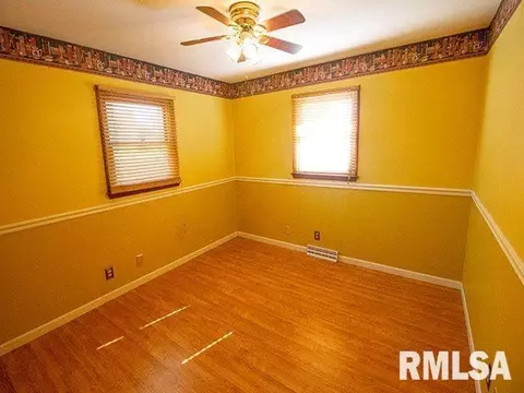 1109 Jonas Ave, Centralia, IL 62801 photo 15