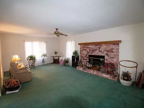 1109 Jonas Ave, Centralia, IL 62801 photo 3