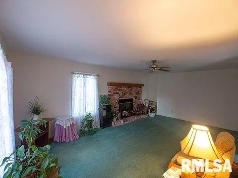 1109 Jonas Ave, Centralia, IL 62801 photo 4