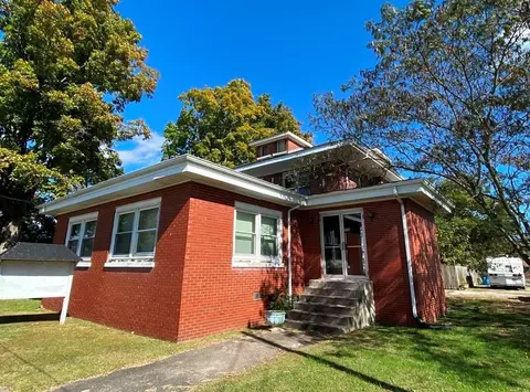 306 N State St, Christopher, IL 62822 photo 30