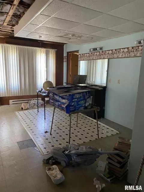 306 N State St, Christopher, IL 62822 photo 33