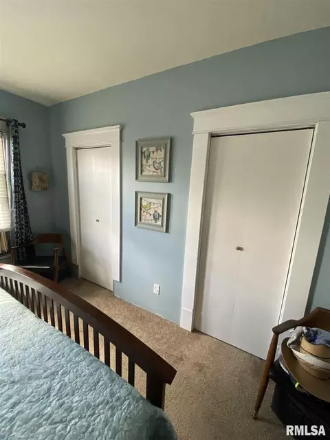 306 N State St, Christopher, IL 62822 photo 15