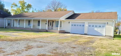 628 Cedar St, Mount Carmel, IL 62863 photo 1