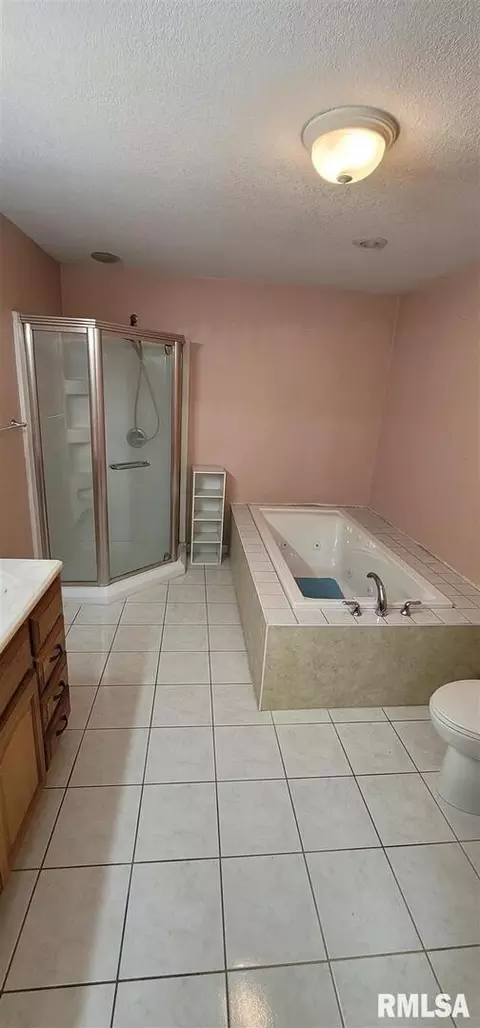 628 Cedar St, Mount Carmel, IL 62863 photo 15