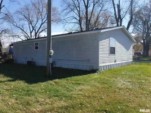 603 Thomas St, Iuka, IL 62849 photo 5