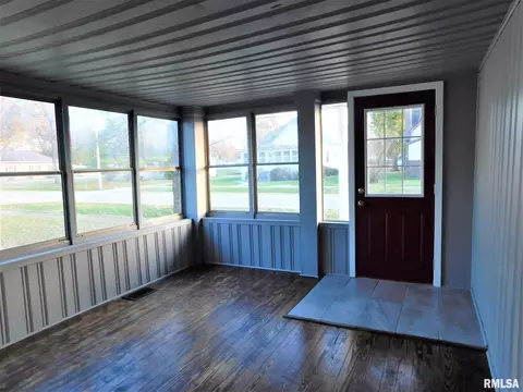 345 W Mcfall St, Benton, IL 62812 photo 21