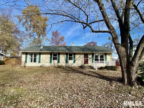 1036 E Jonas St, Centralia, IL 62801 photo 1