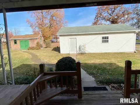 1036 E Jonas St, Centralia, IL 62801 photo 8