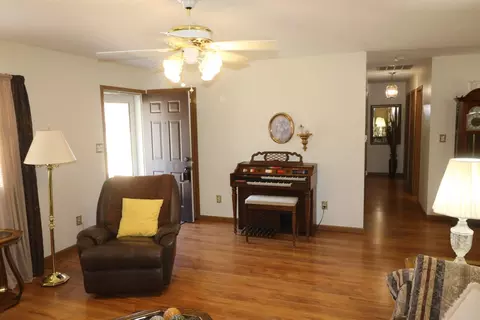 7472 Norris Dr, Marion, IL 62959 photo 7