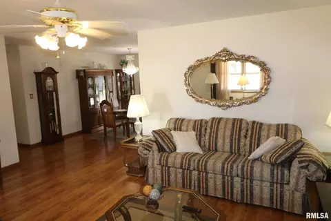 7472 Norris Dr, Marion, IL 62959 photo 6