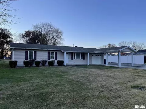 1623 Sunset Dr, Carmi, IL 62821 photo 1