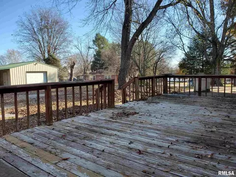 1852 State St, Eldorado, IL 62930 photo 6