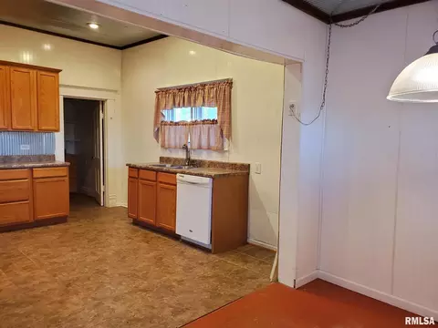 1852 State St, Eldorado, IL 62930 photo 26