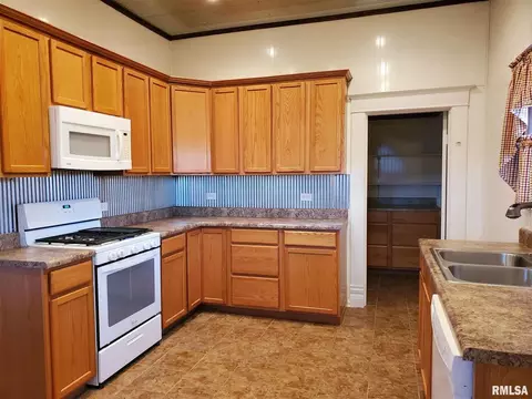 1852 State St, Eldorado, IL 62930 photo 27