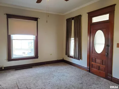 1852 State St, Eldorado, IL 62930 photo 10
