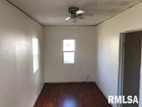 305 S Harrison St, Centralia, IL 62801 photo 7