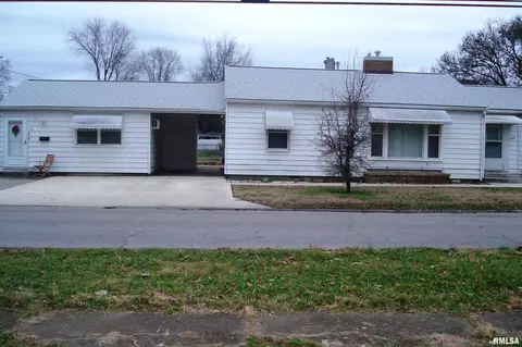 400 S 18th St, Herrin, IL 62948 photo 1