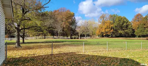 4791 Espy Rd, Sesser, IL 62884 photo 3