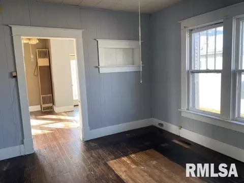 803 E 5th St, Metropolis, IL 62960 photo 4