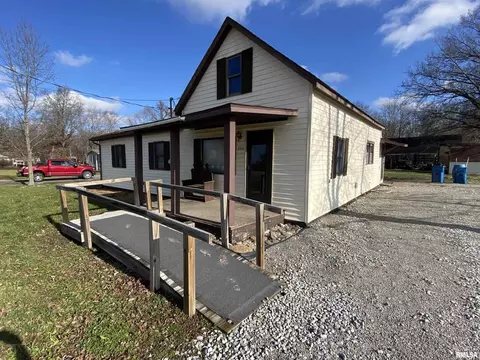 930 S State St, Flora, IL 62839 photo 40